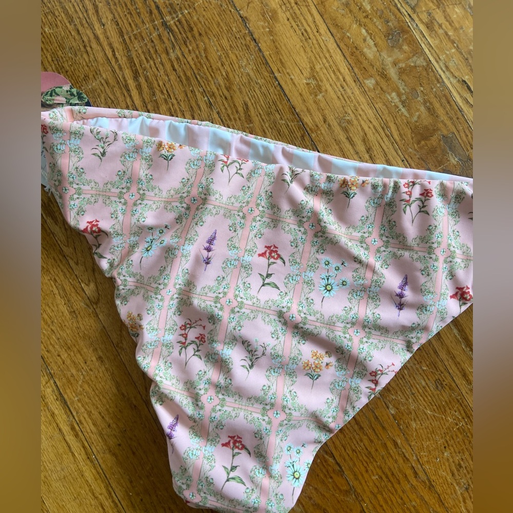 Aguabendita floral dainty bikini bottom size XXL brand new with tags - Picture 3 of 4